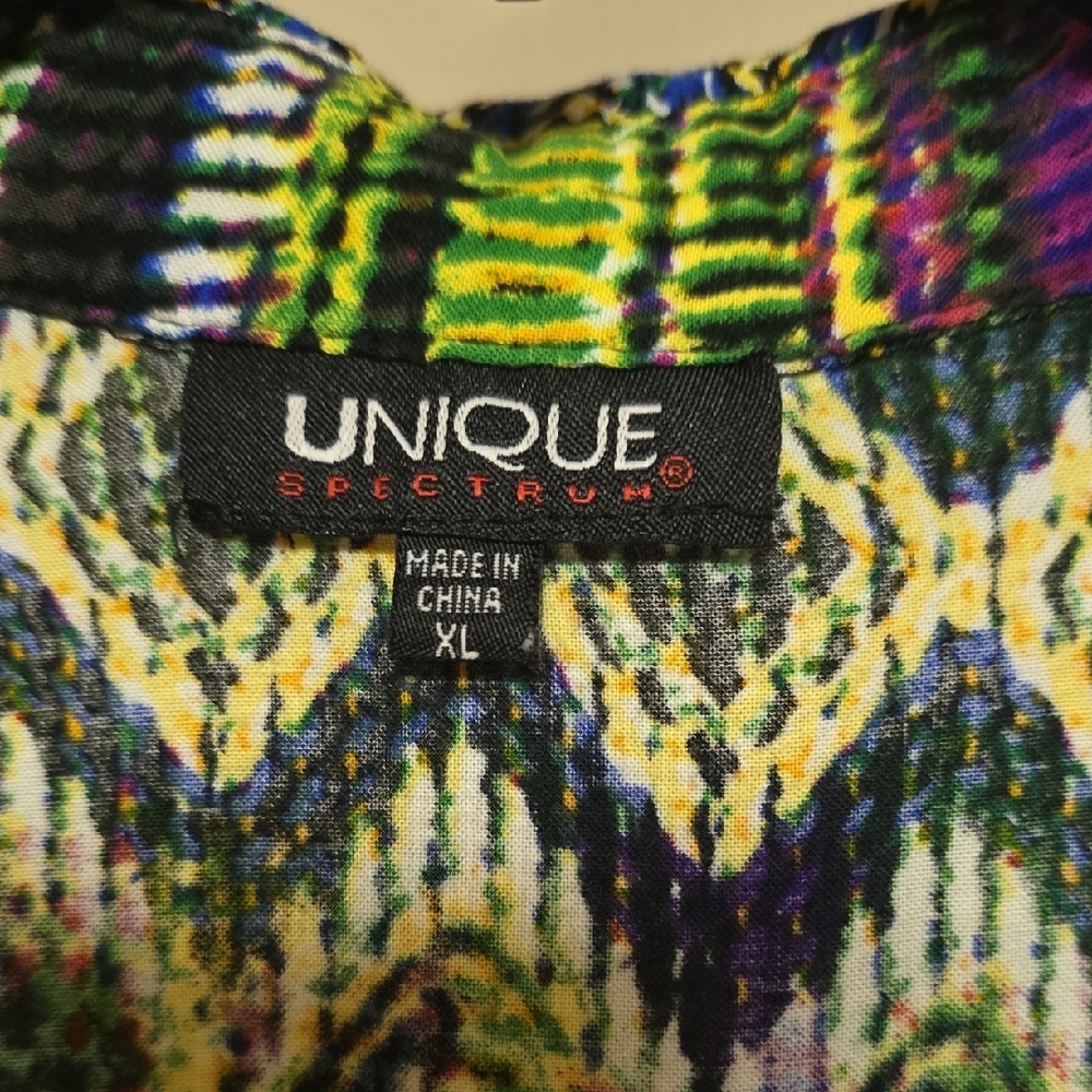 Unique Spectrum Vibrant Patterned Top - Picture 2 of 4